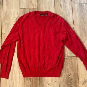 Greg Norman V Neck XL Sweater Red Like New